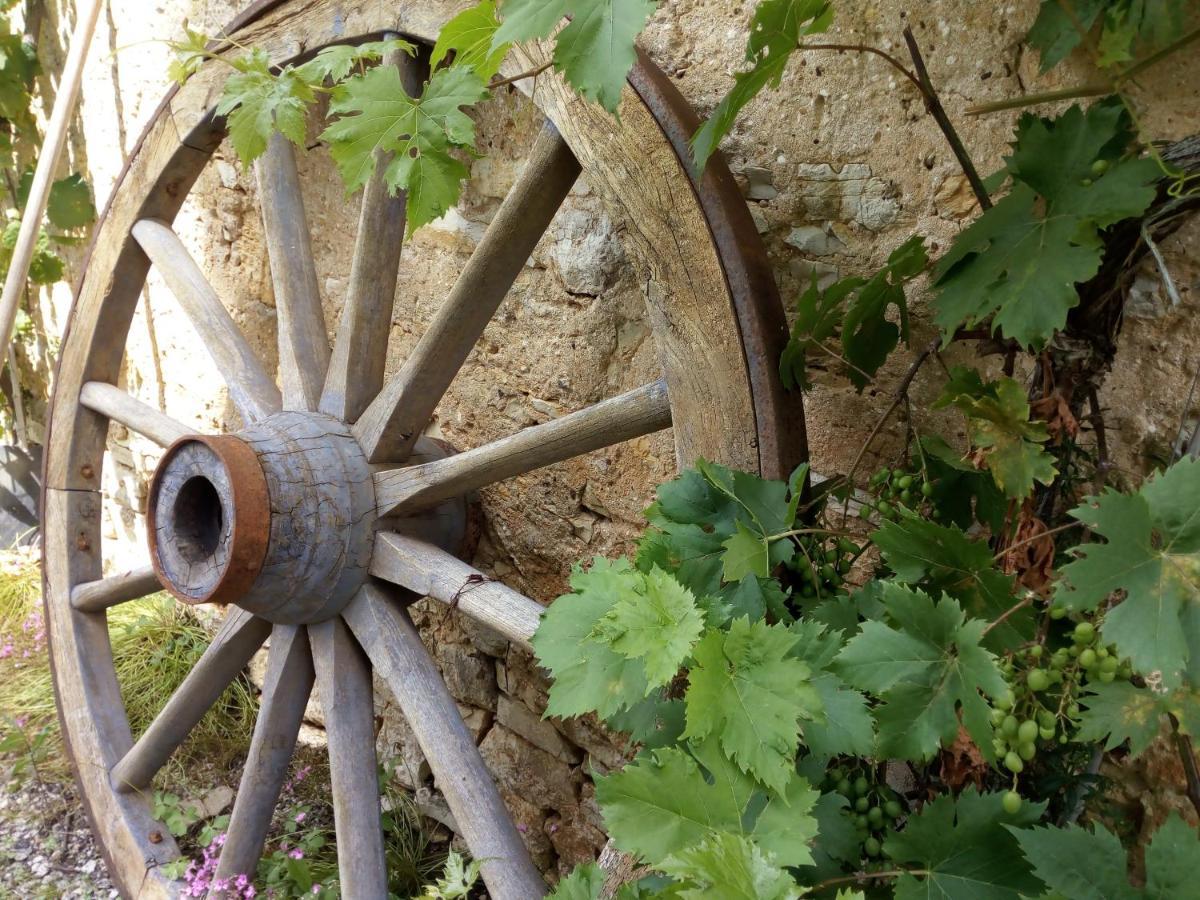 Les Trois L Bed & Breakfast Gindou Bagian luar foto