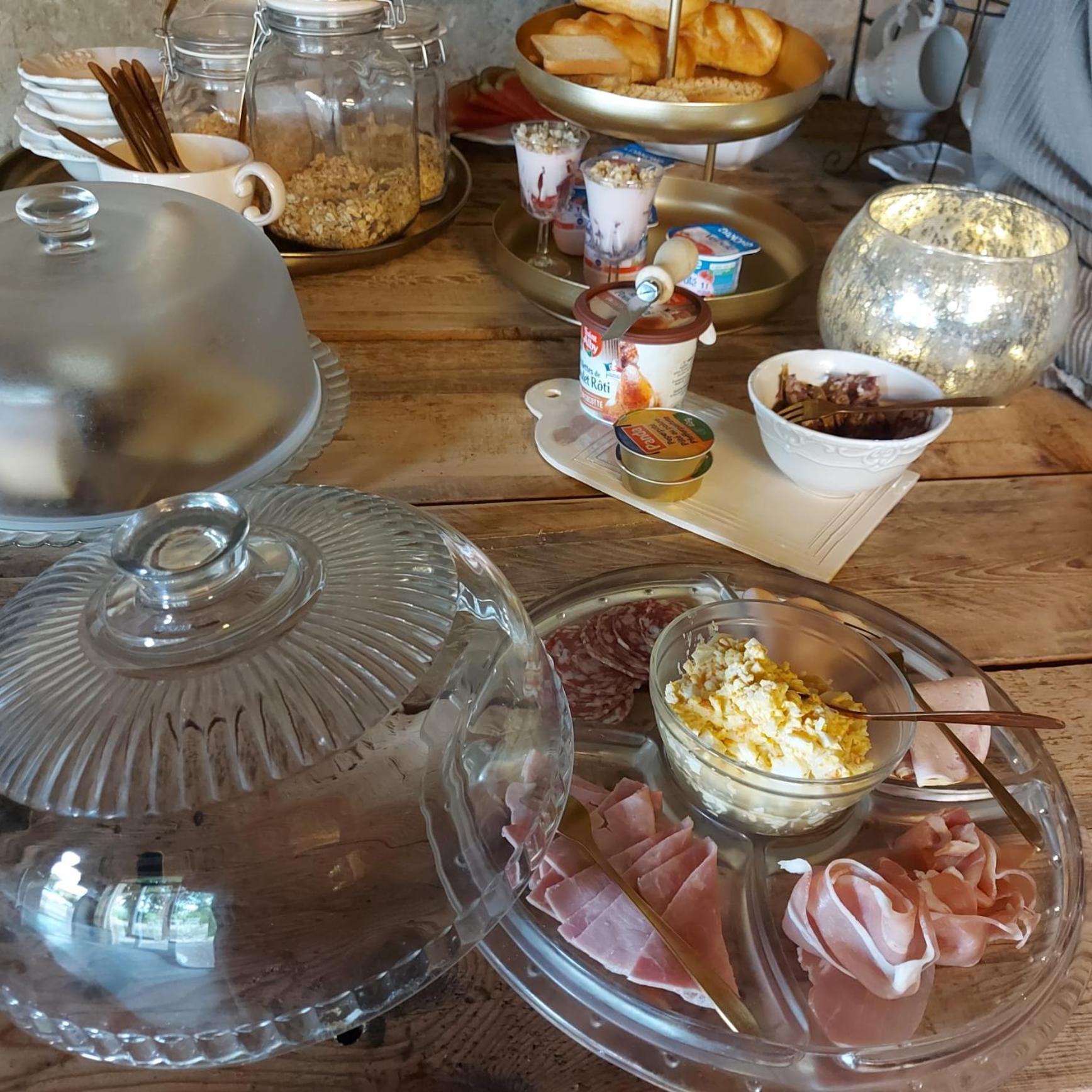 Les Trois L Bed & Breakfast Gindou Bagian luar foto