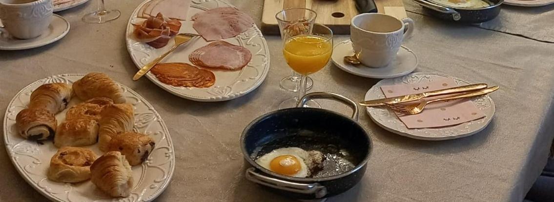Les Trois L Bed & Breakfast Gindou Bagian luar foto